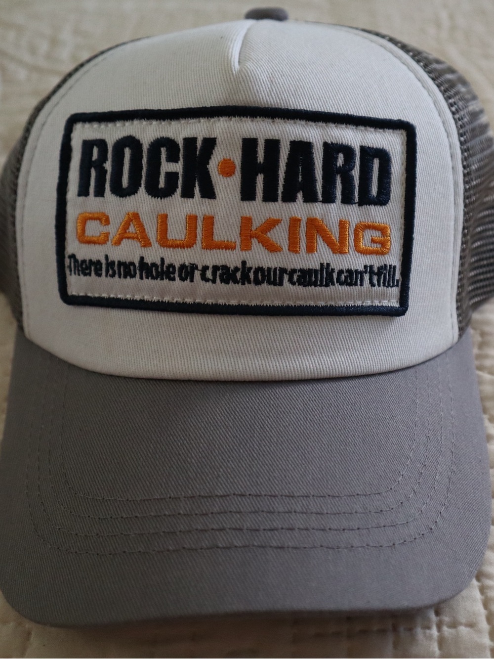 Spirit Funny Mesh Trucker Cap Rock Hard Caulking There is no hole or crack our